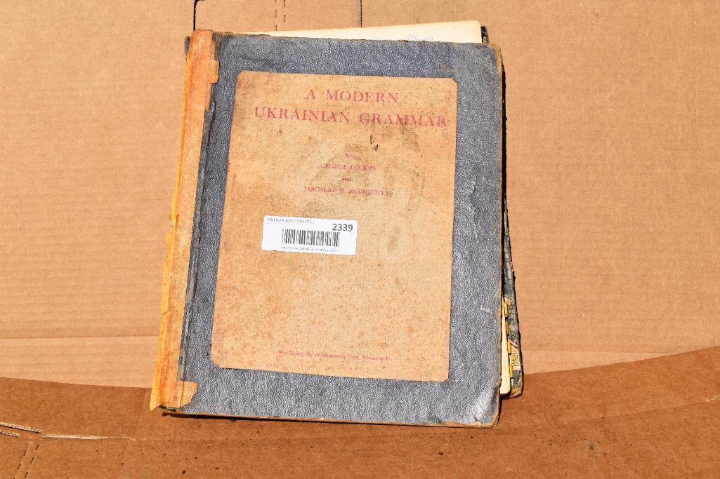 Modern Ukrainian grammar book Copyright 1949