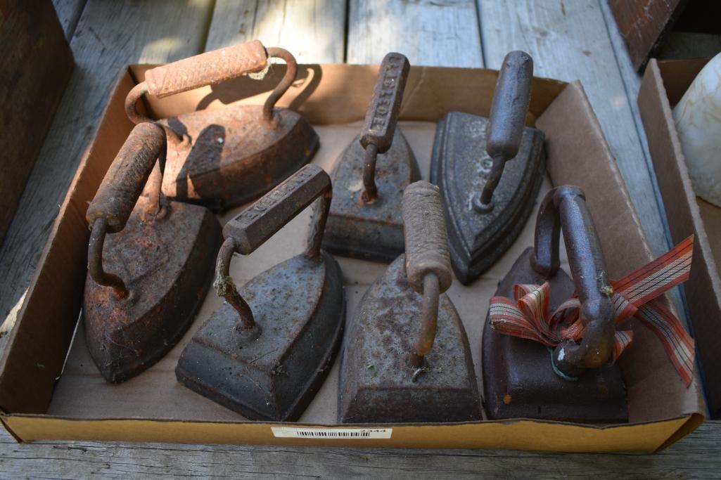 Quantity of vintage irons