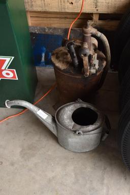 Watering can and oil lubester
