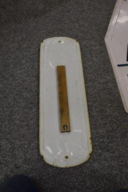Packard Motors thermometer (broken)