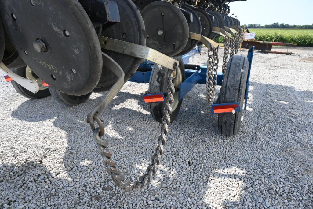 2006 Kinze 3500 8/15 row planter
