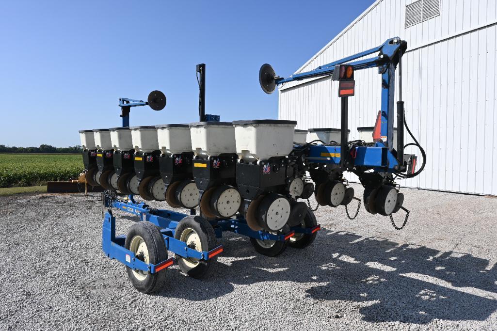 2006 Kinze 3500 8/15 row planter