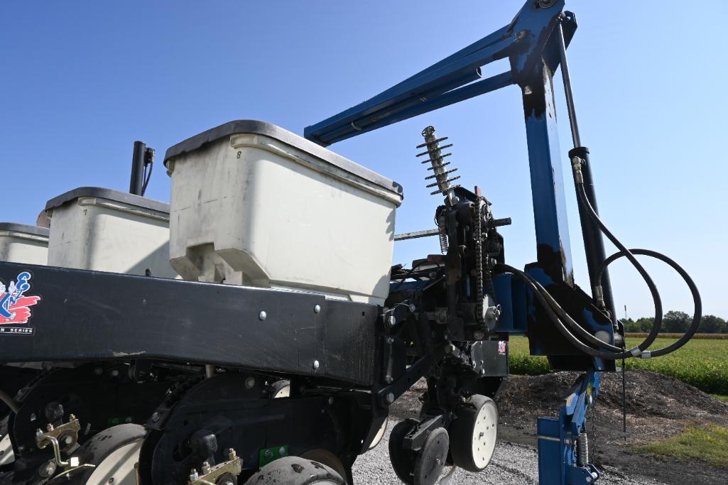2006 Kinze 3500 8/15 row planter