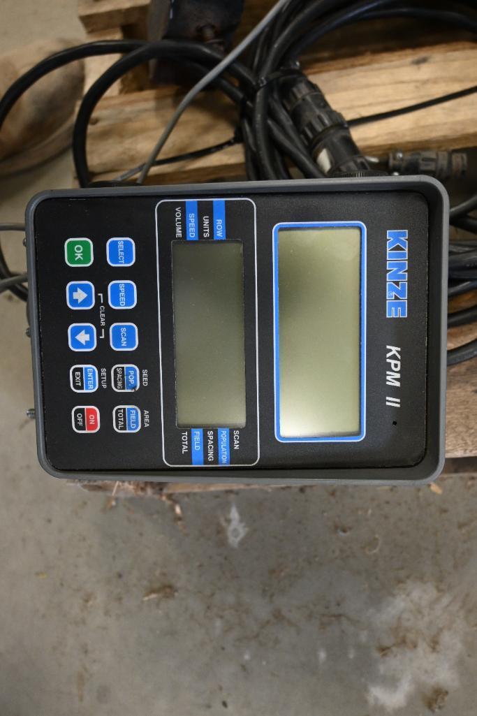 2006 Kinze 3500 8/15 row planter