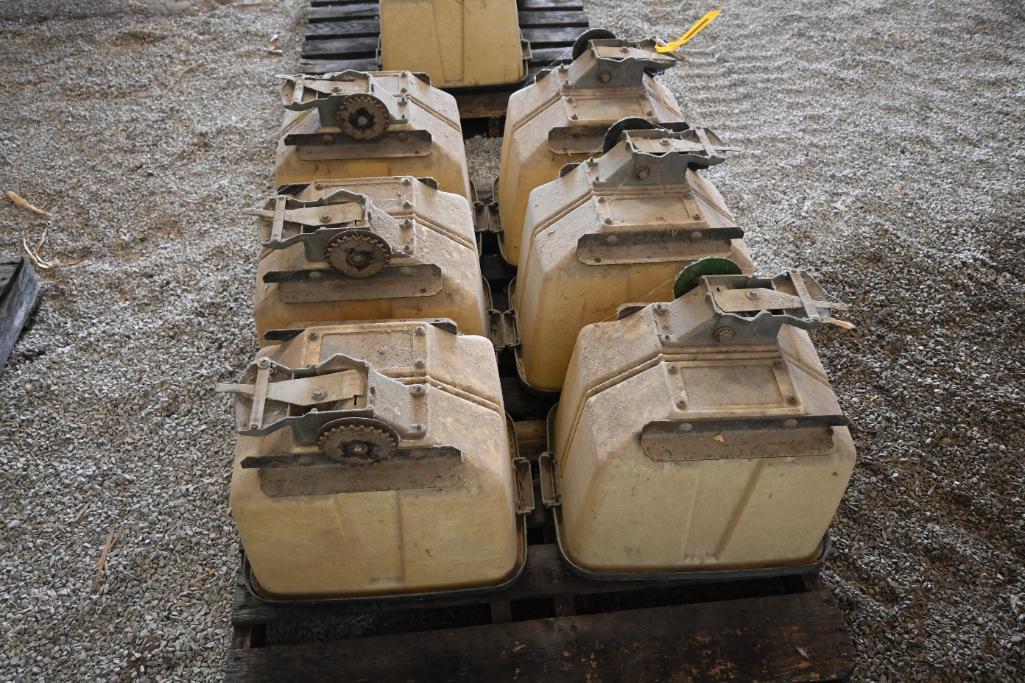 2006 Kinze 3500 8/15 row planter