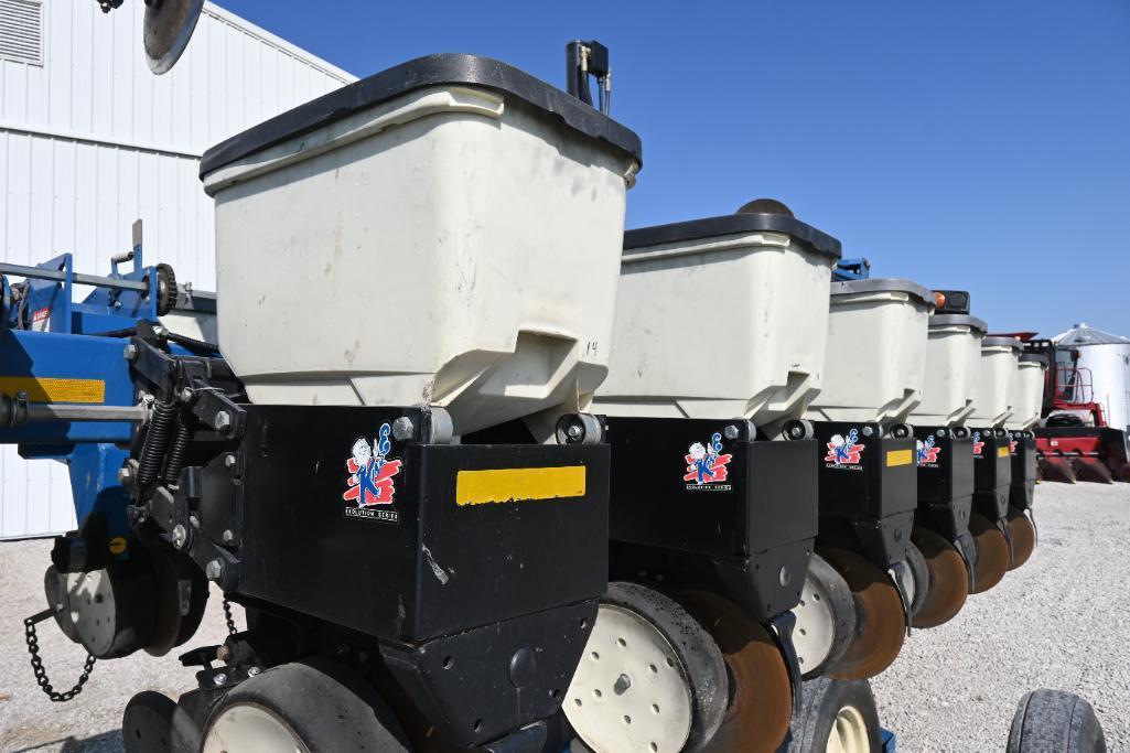 2006 Kinze 3500 8/15 row planter