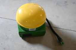 John Deere Starfire 3000 receiver