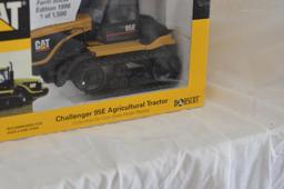 Norscot 1/32 scale CAT Challenger E tractor