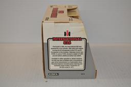 ERTL 1/16 scale Case International 826 Tractor