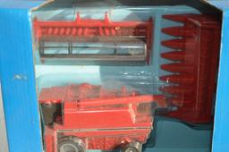 ERTL 1/64 scale Case International 1666 Axial-Flow Combine