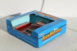 ERTL 1/64 scale Case International 1666 Axial-Flow Combine