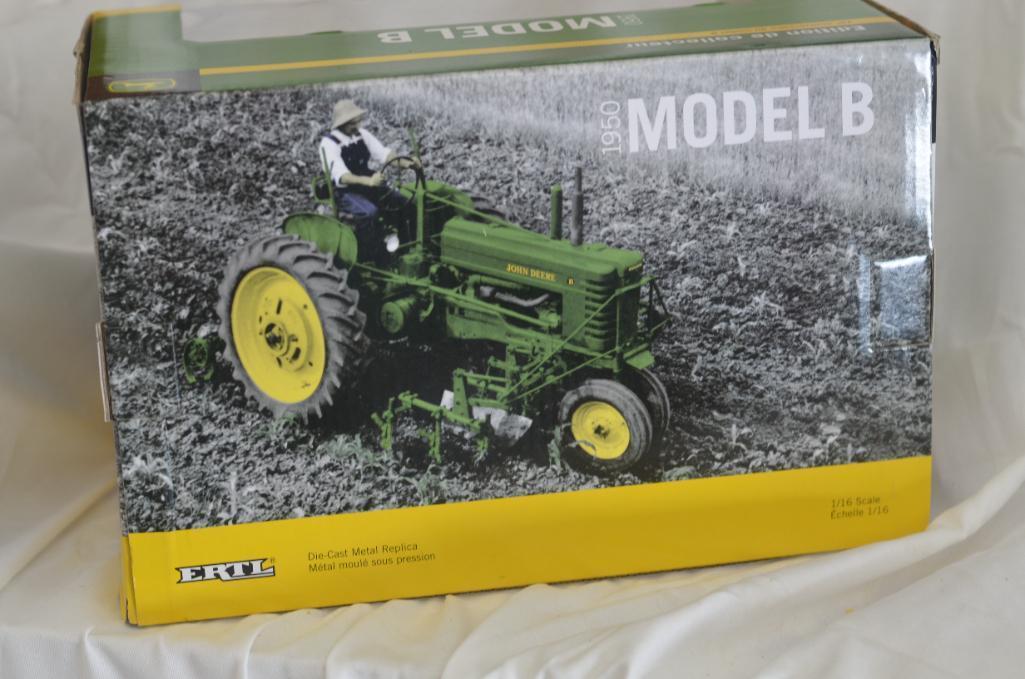 Ertl 1/16 scale John Deere 1950 Model B tractor