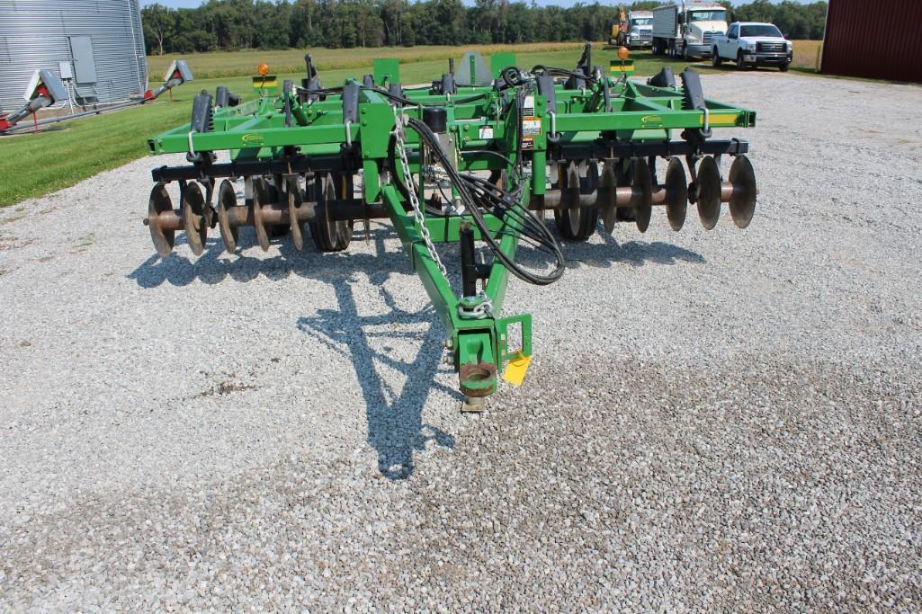 2011 John Deere 714 11 shank disc chisel