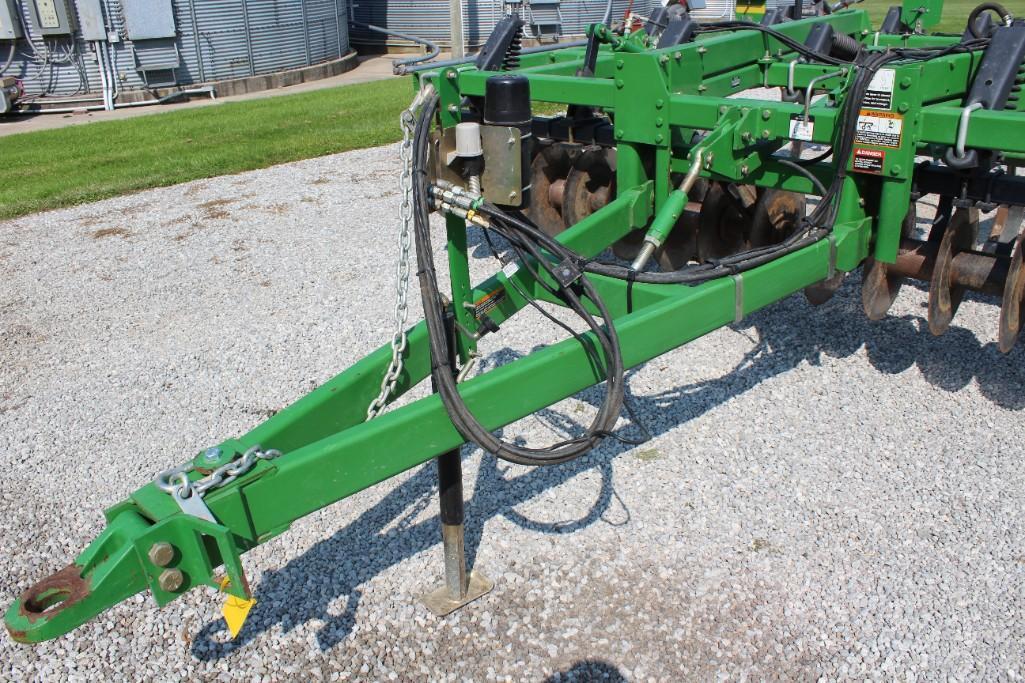 2011 John Deere 714 11 shank disc chisel