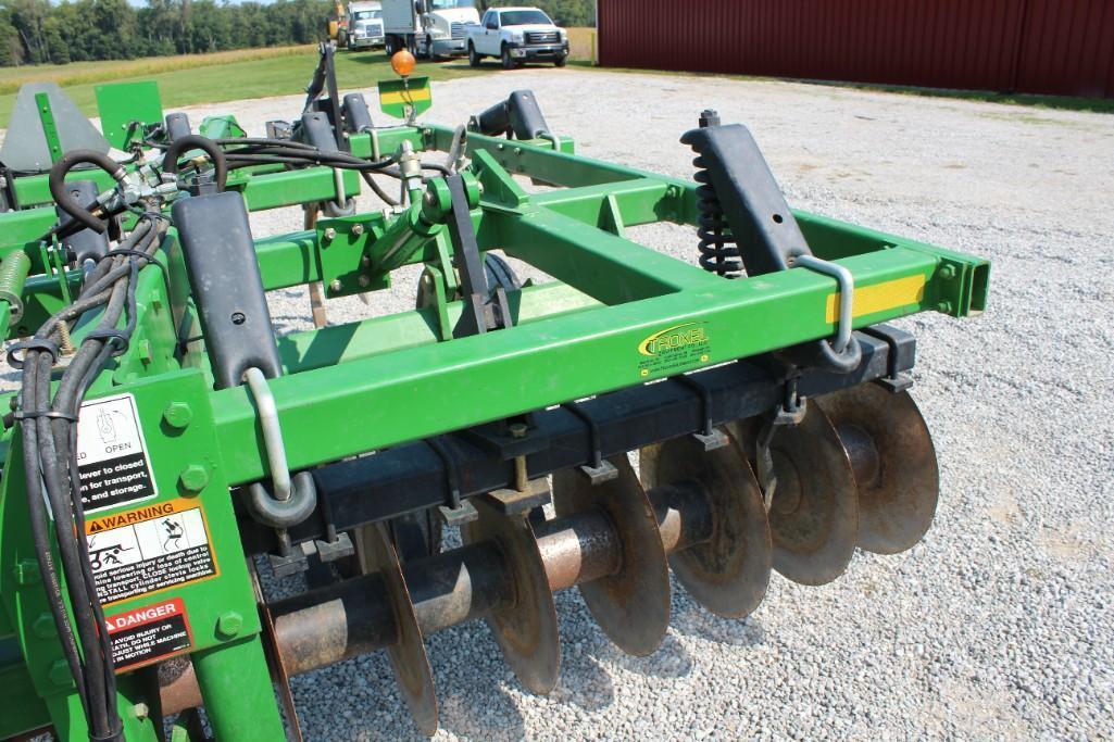 2011 John Deere 714 11 shank disc chisel