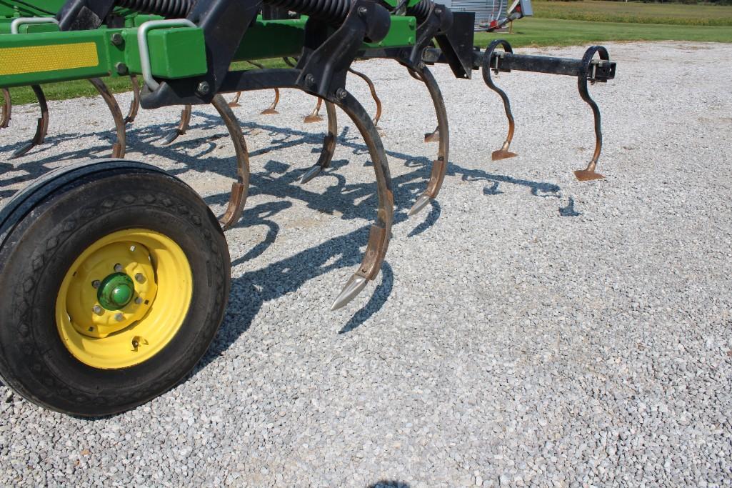 2011 John Deere 714 11 shank disc chisel
