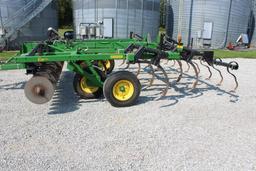 2011 John Deere 714 11 shank disc chisel