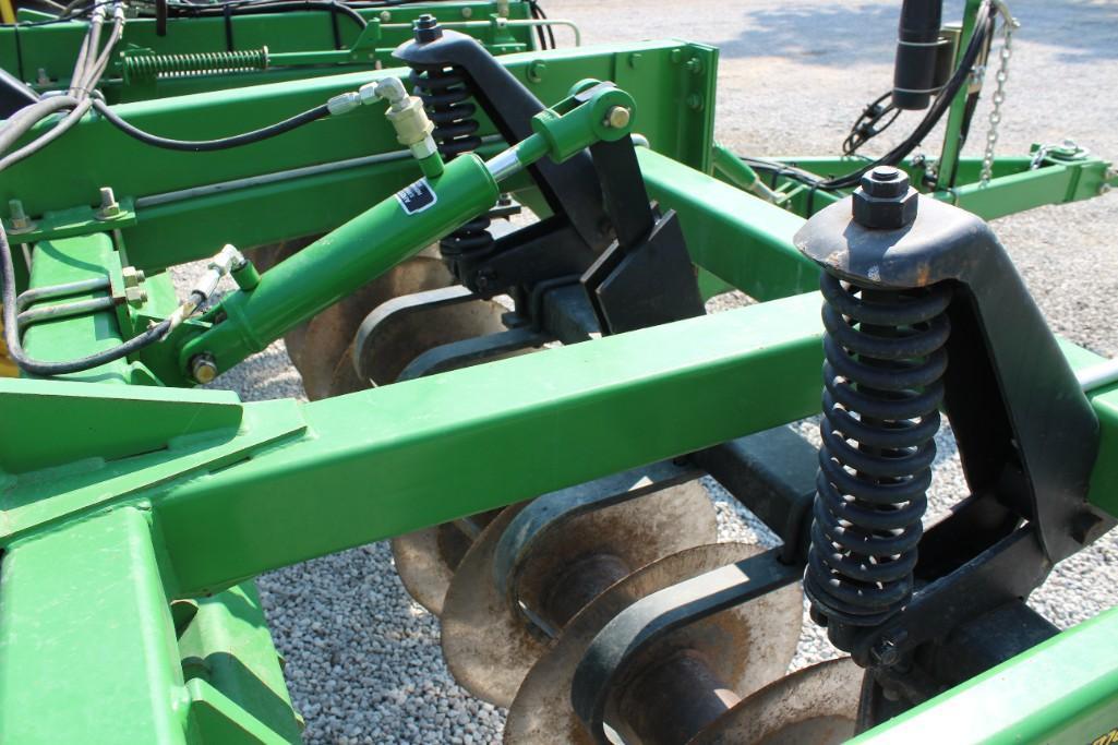 2011 John Deere 714 11 shank disc chisel