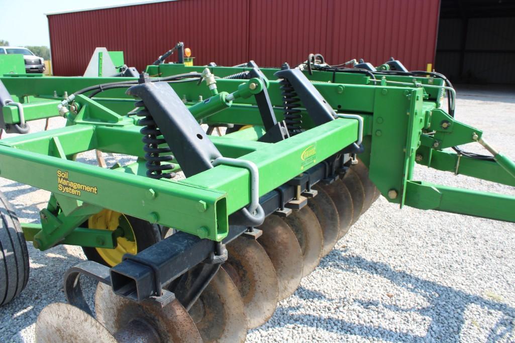 2011 John Deere 714 11 shank disc chisel