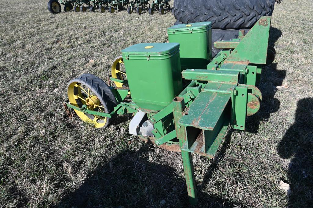 Shop built 2 row 30" 3-pt. planter