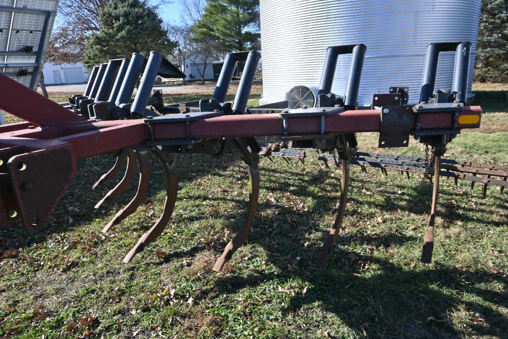 M&W 1465 7-shank disk ripper