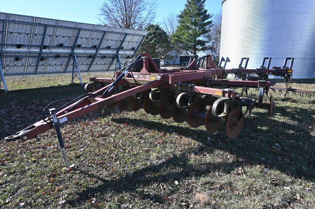 M&W 1465 7-shank disk ripper