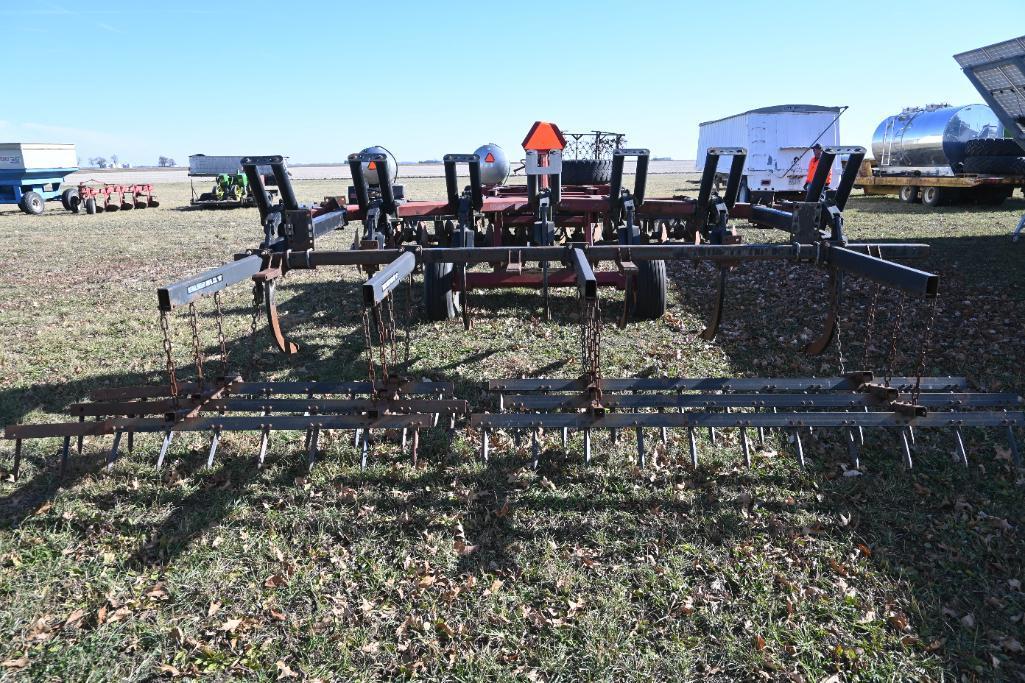 M&W 1465 7-shank disk ripper