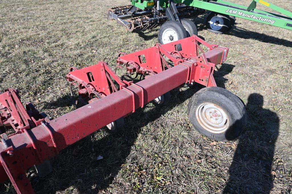 International 8 row 30" cultivator