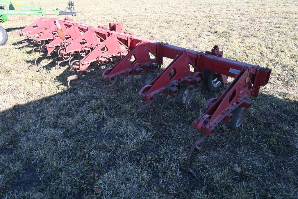 International 8 row 30" cultivator