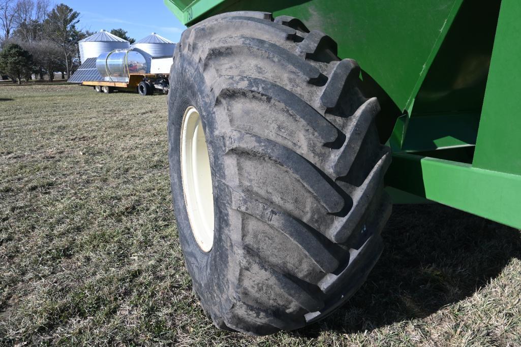 J&M 750 grain cart