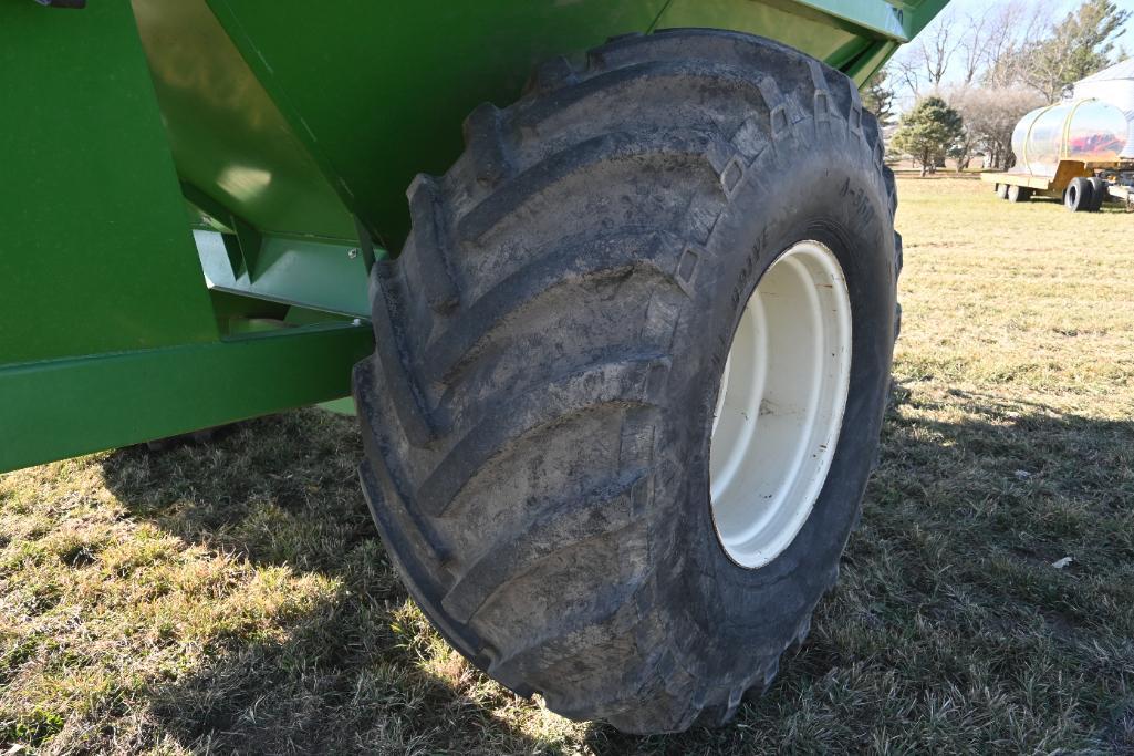 J&M 750 grain cart