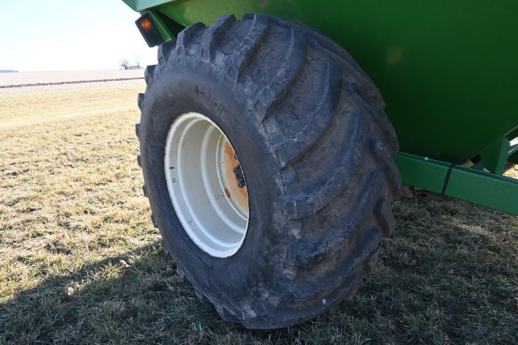 J&M 750 grain cart