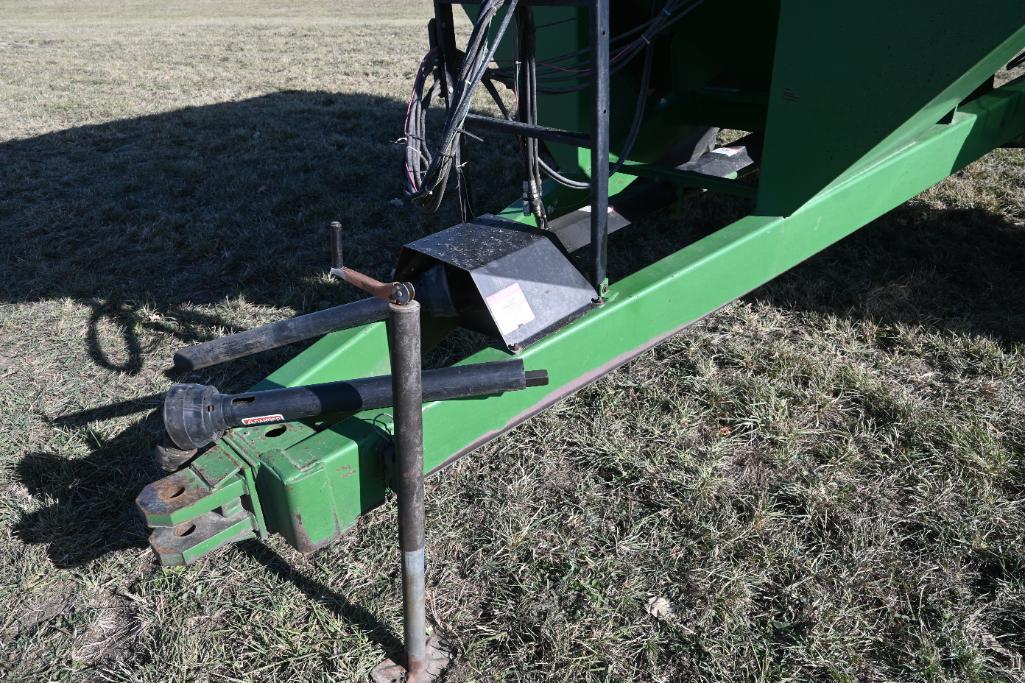 J&M 750 grain cart