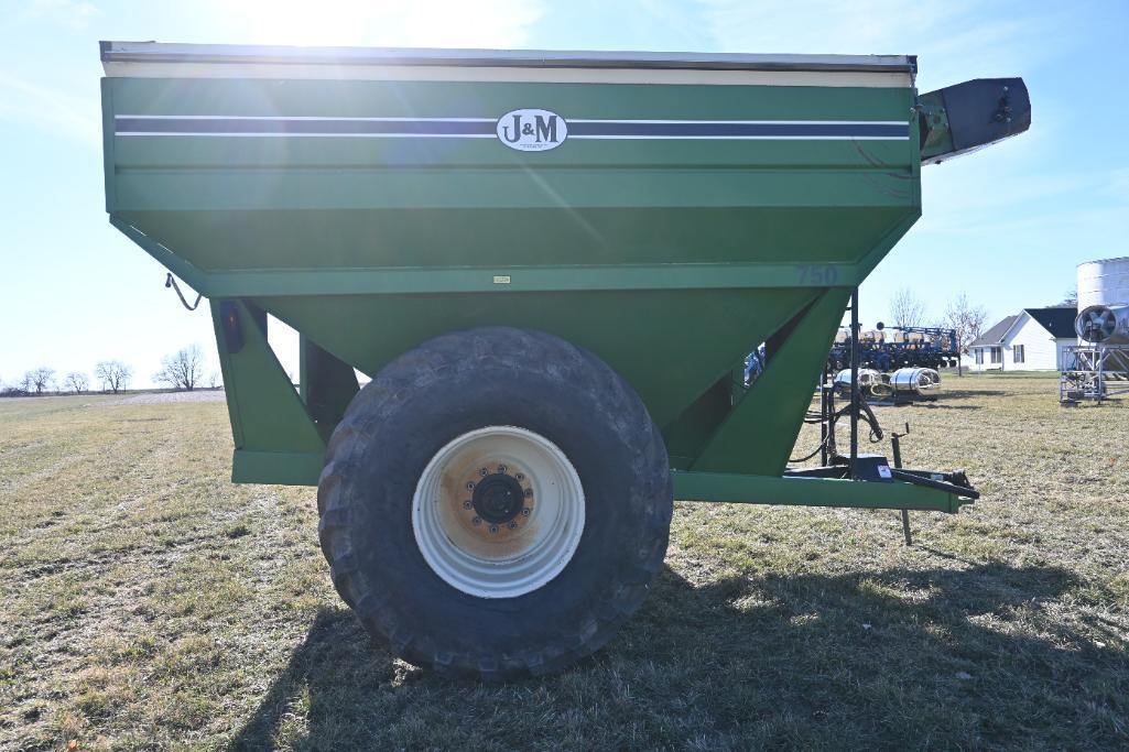J&M 750 grain cart
