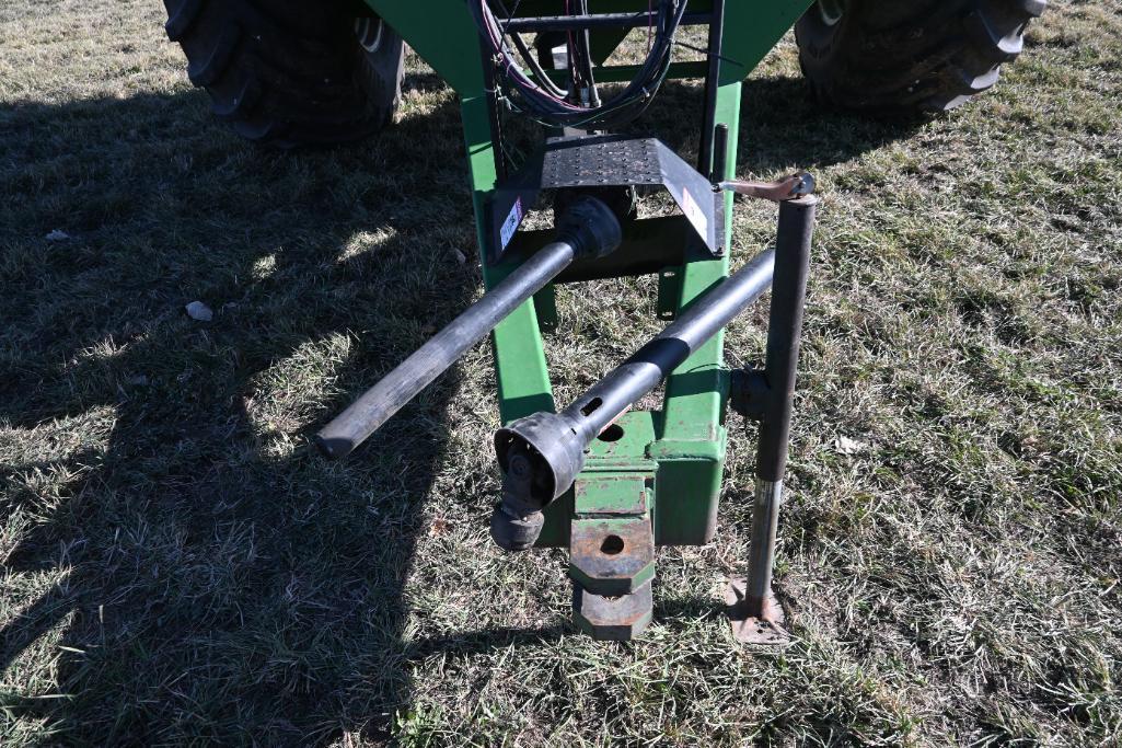 J&M 750 grain cart