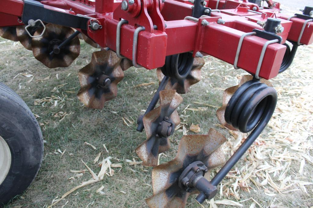 Salford 2124 I-2100 24' Vertical Tillage Tool