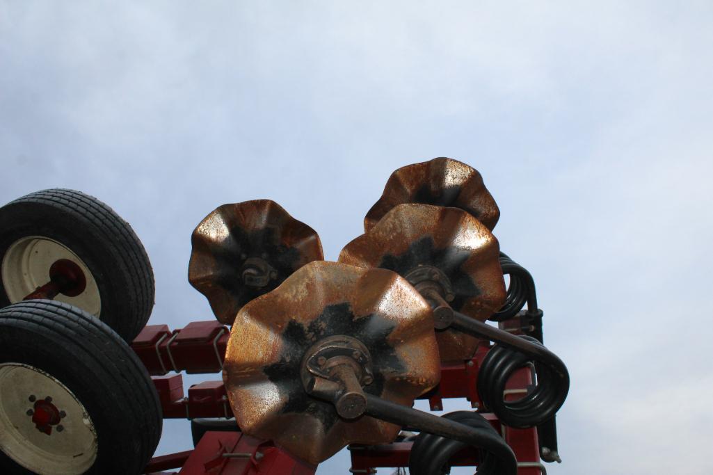 Salford 2124 I-2100 24' Vertical Tillage Tool