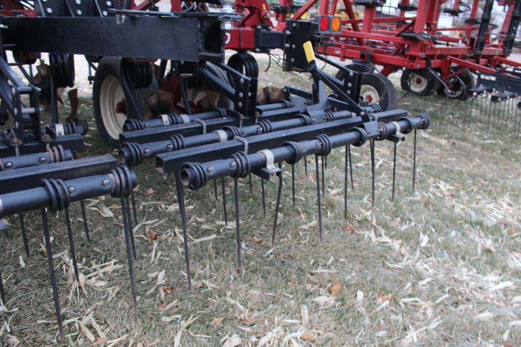 Salford 2124 I-2100 24' Vertical Tillage Tool