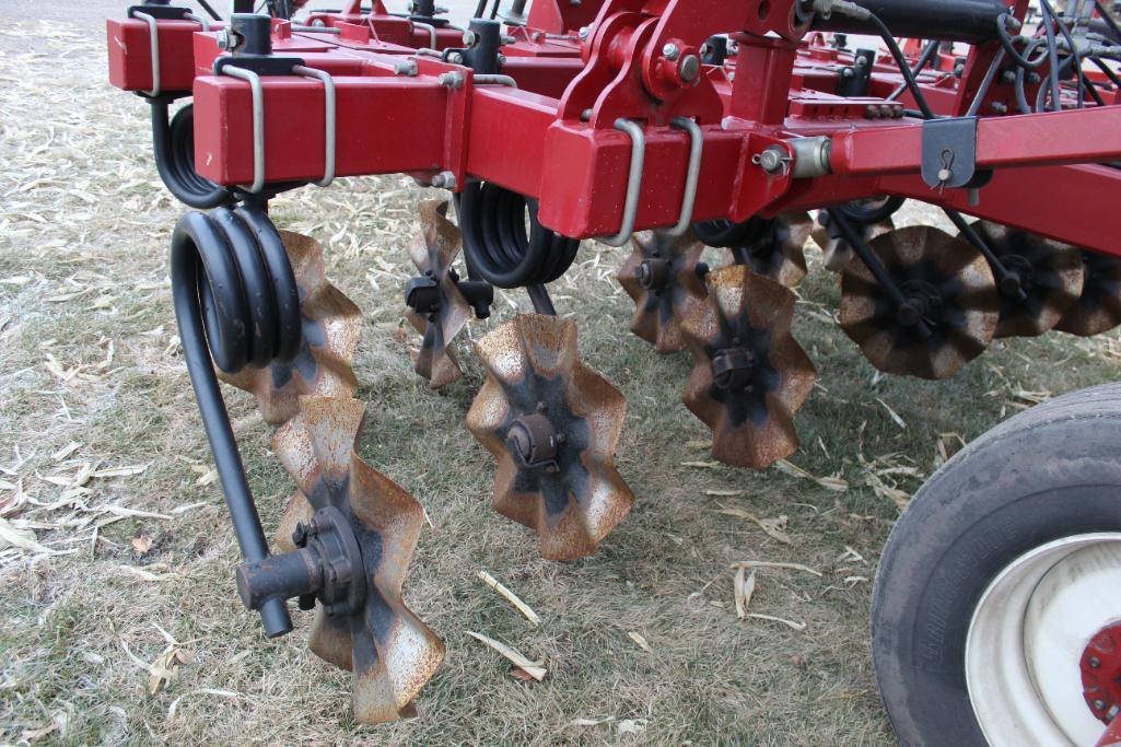 Salford 2124 I-2100 24' Vertical Tillage Tool