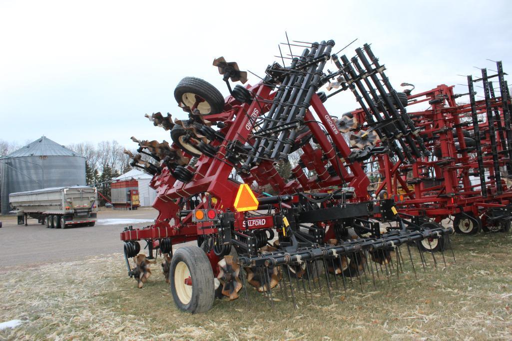 Salford 2124 I-2100 24' Vertical Tillage Tool