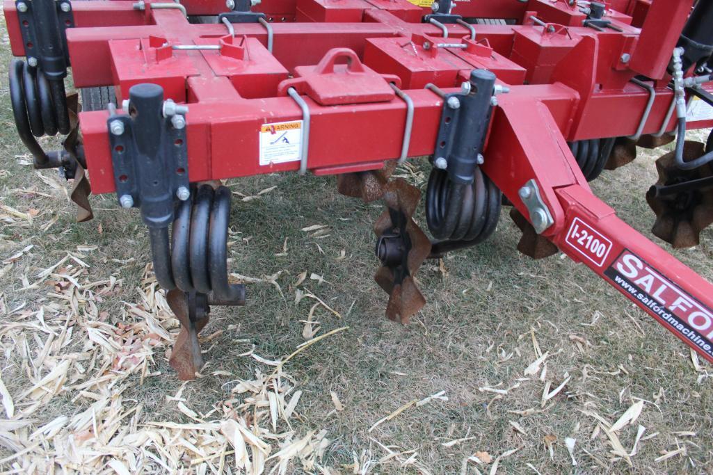 Salford 2124 I-2100 24' Vertical Tillage Tool