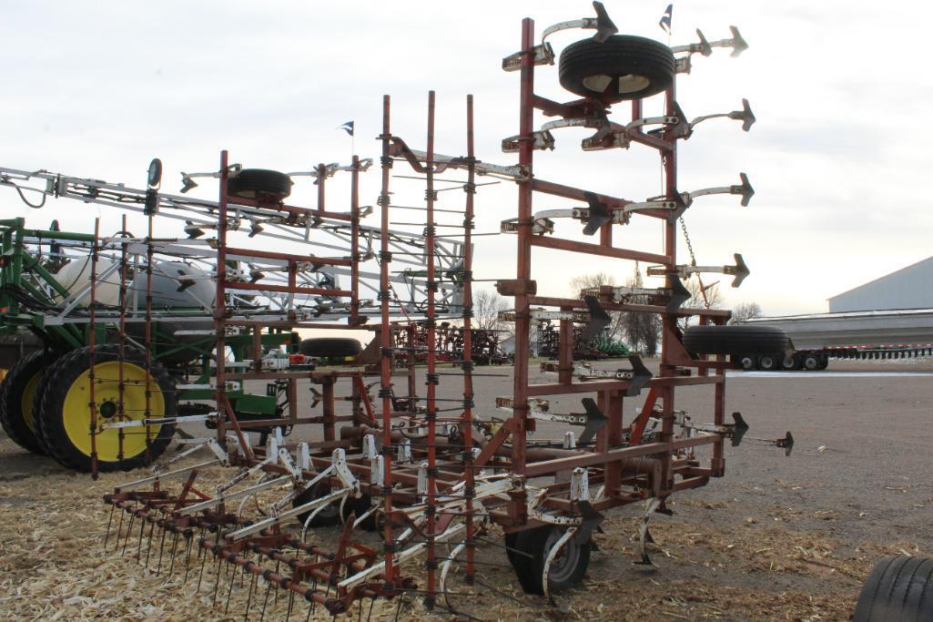 Wil-Rich 35' Field Cultivator