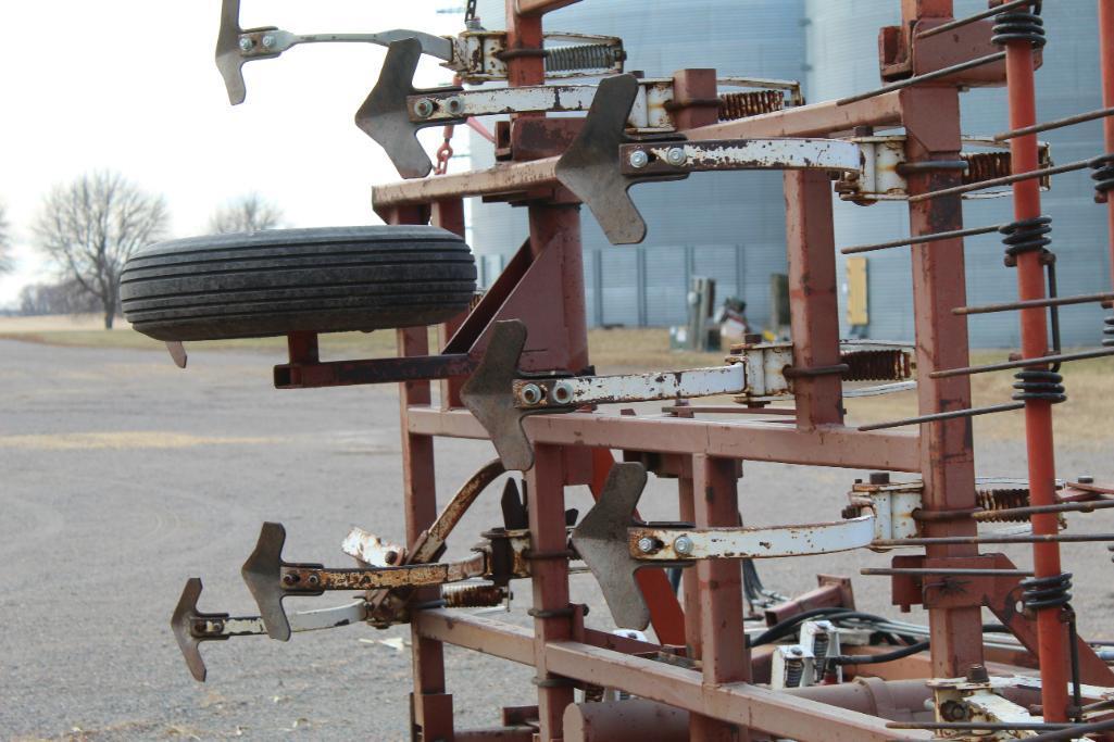 Wil-Rich 35' Field Cultivator