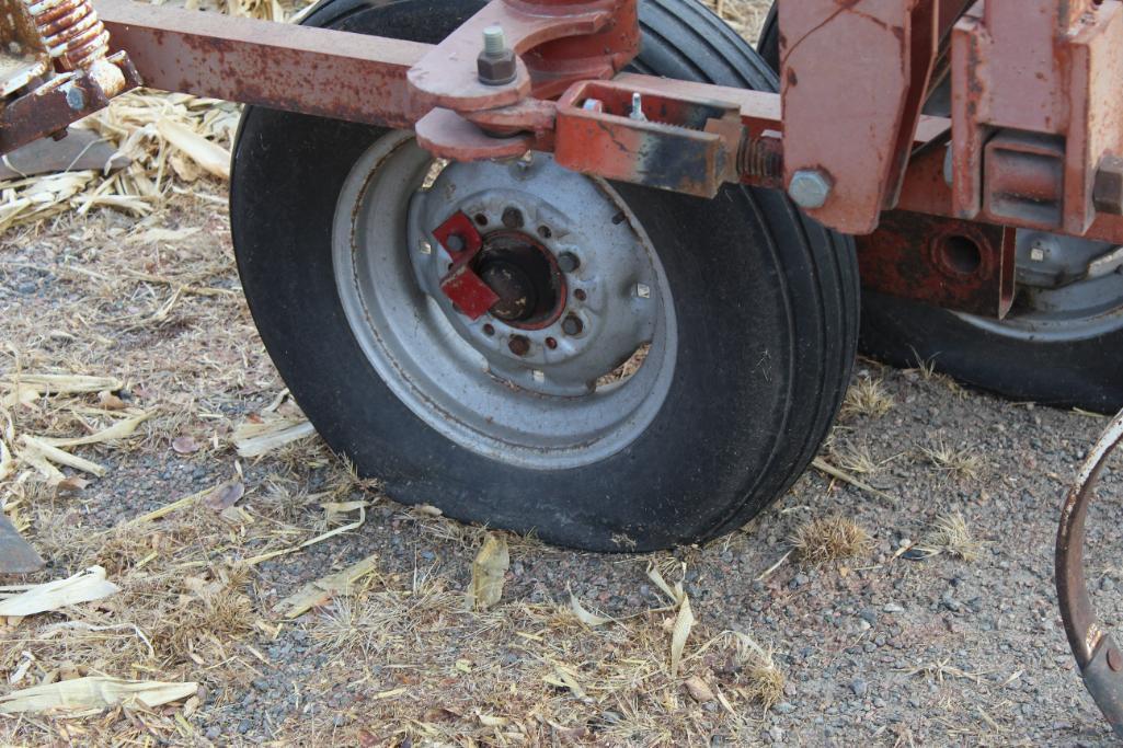 Wil-Rich 35' Field Cultivator
