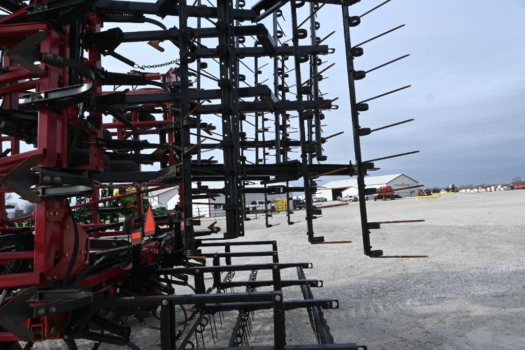 Case-IH 200 tiger-mate 42.6' field cultivator