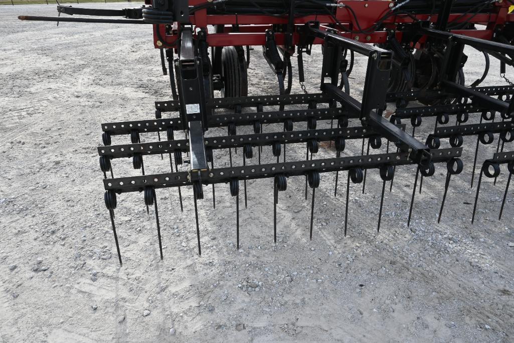 Case-IH 200 tiger-mate 42.6' field cultivator