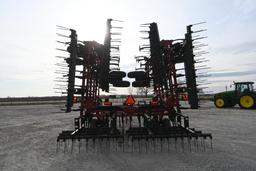Case-IH 200 tiger-mate 42.6' field cultivator