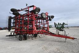 Case-IH 200 tiger-mate 42.6' field cultivator