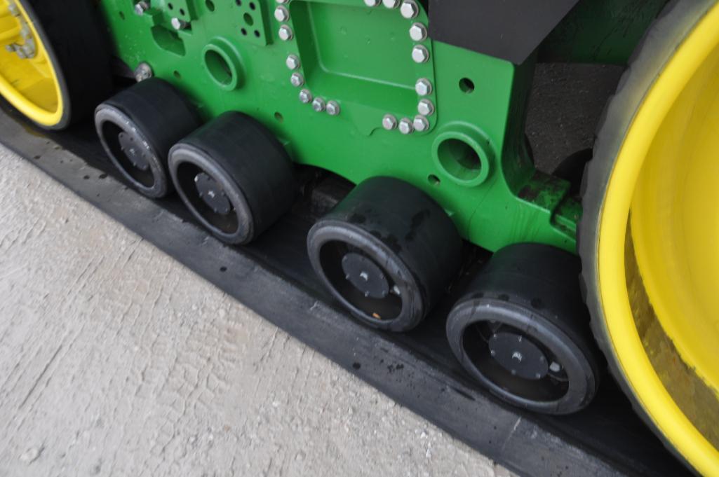 2011 John Deere 9530T track tractor