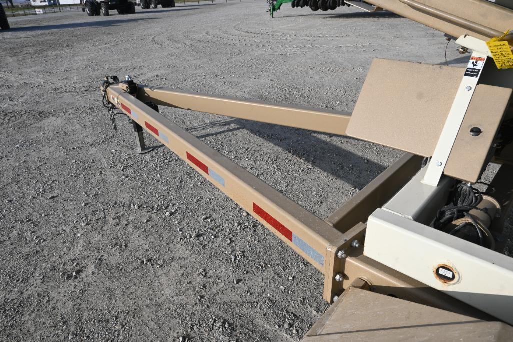 Unverferth 3750 seed tender